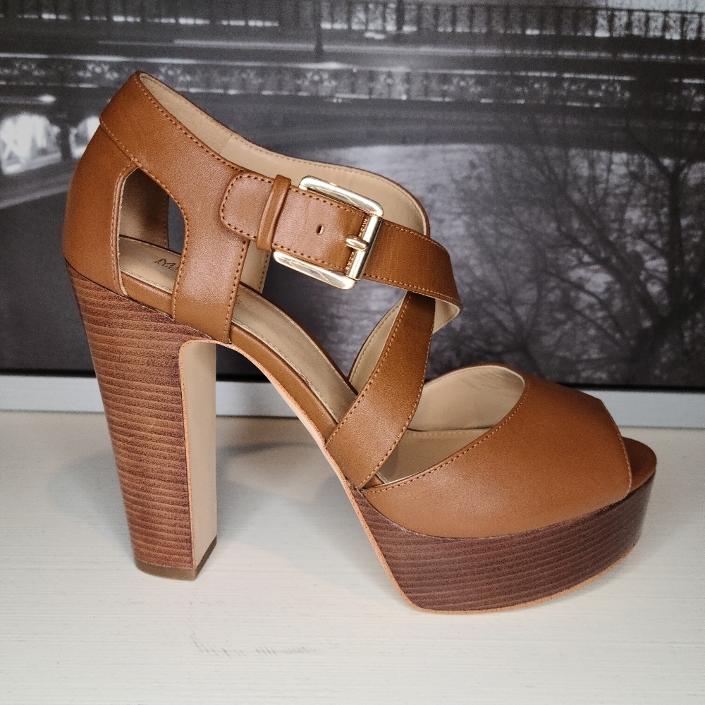 Michael Kors platform sandals - Picture 6 of 6